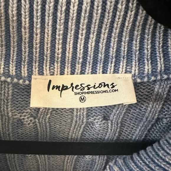 Blue cable knit 1/4 zip sweater with collar - like new only worn once - Picture 3 of 4